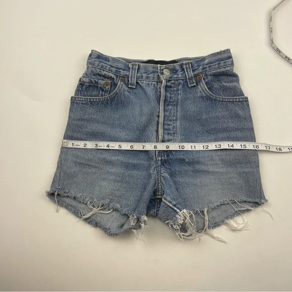 Nasty Gal Afterparty Reworked Vintage Levi’s Denim Shorts Size 25 NEW - Picture 4 of 7